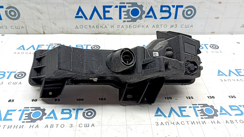 Противотуманная фара птф правая Tesla Model 3 18-23 с поворотником, с корректором, песок