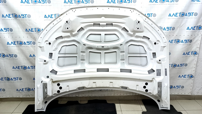 Капот голый Audi Q5 80A 18-24 алюминий, белый LS9R, тычка
