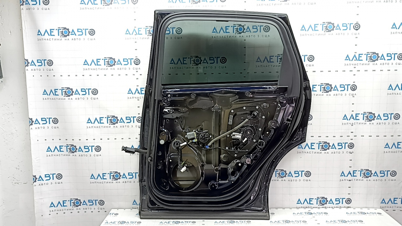 Дверь в сборе задняя правая Audi Q7 16-26 алюминий, keyless, доводчик, тонировка, под шторку, синий LC5M