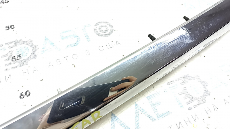 Молдинг крышки багажника Lexus ES300h ES350 13-15 хром, под камеру, царапины