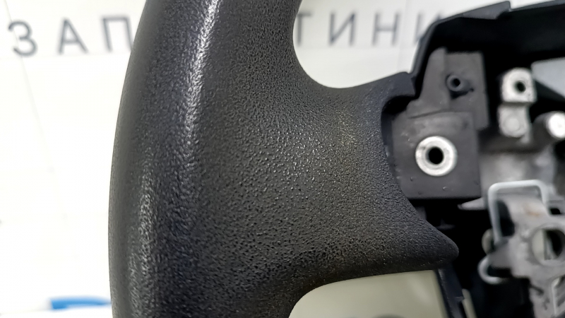 Руль голый Toyota Prius V 12-17 резина черный, потерт, под чистку