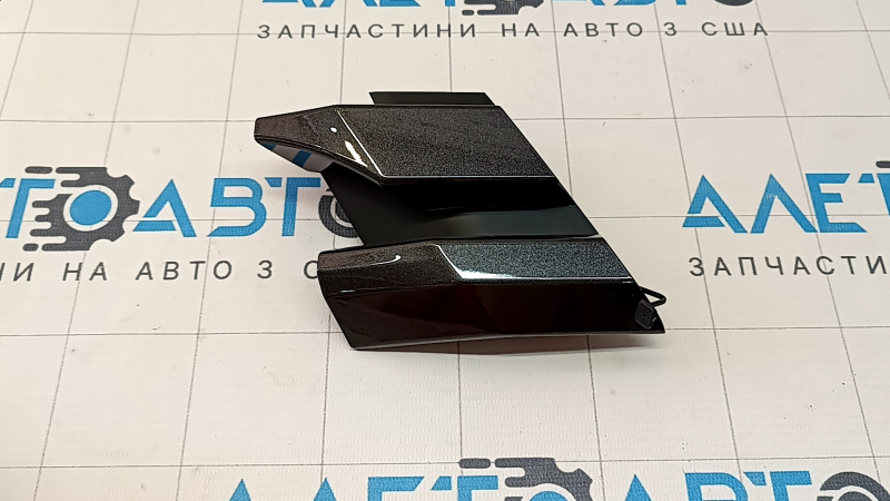 Заглушка в решетке радиатора левая Lexus NX300 NX300h 18-21 Base