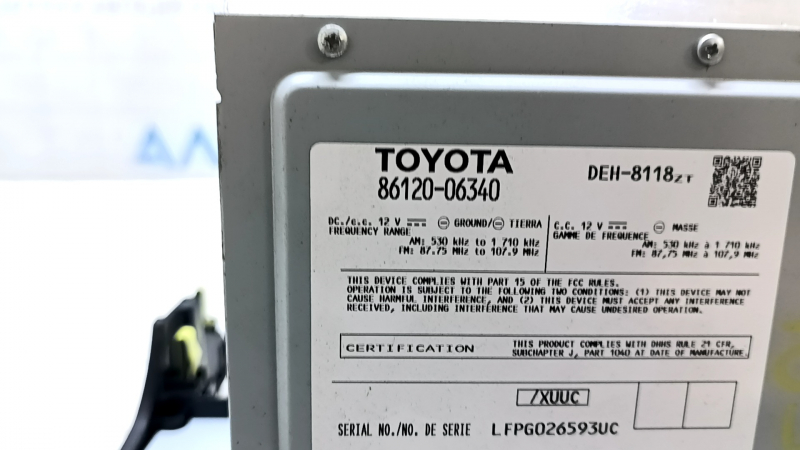 Головное устройство Toyota Camry v50 12-14 L сломано крепление
