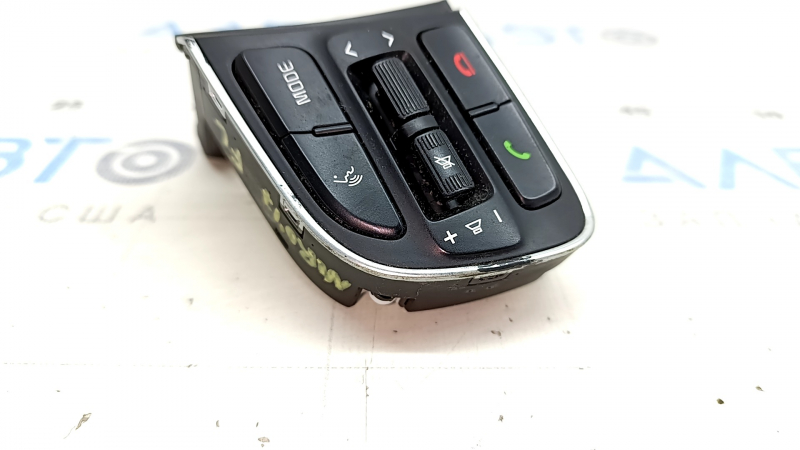 Кнопки управления на руле левые Kia Niro 17-19 HEV, PHEV полез хром