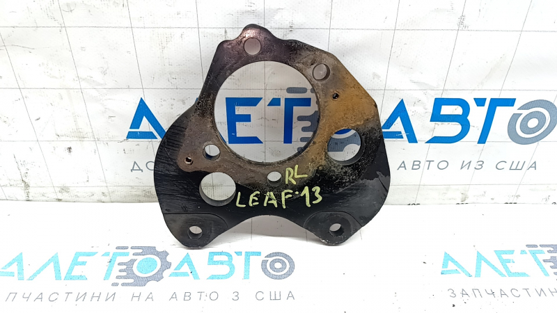 Кронштейн ступицы задний левый Nissan Leaf 13-17