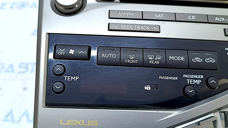 Головное устройство с управлением климата Lexus RX350 RX450h 10-15 царапины