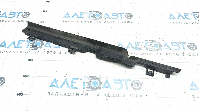 Дефлектор радиатора правый Ford Bronco Sport 21-26