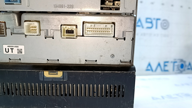 Головное устройство Lexus ES350 08-11 царапины