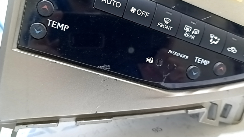 Головное устройство с управлением климата Lexus RX350 RX450h 10-15 царапины