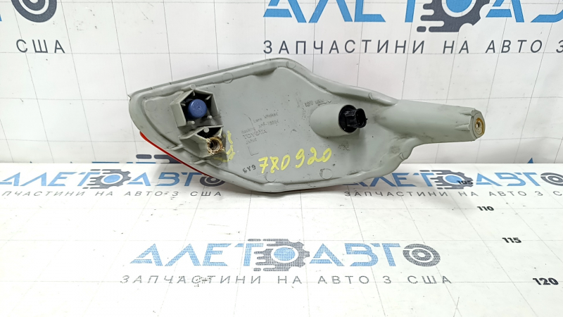 Фонарь заднего бампера левый Lexus RX350 RX450h 10-15, царапины, сломано крепление