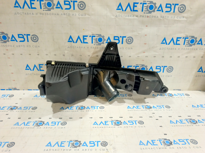 Корпус воздушного фильтра BMW F30 12-16 2.0T N20