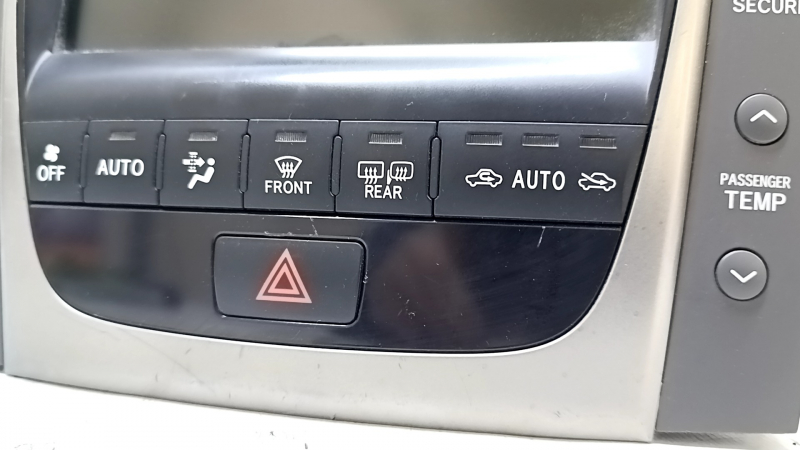 Монитор, дисплей, навигация Lexus GS300 GS430 06-06 царапины
