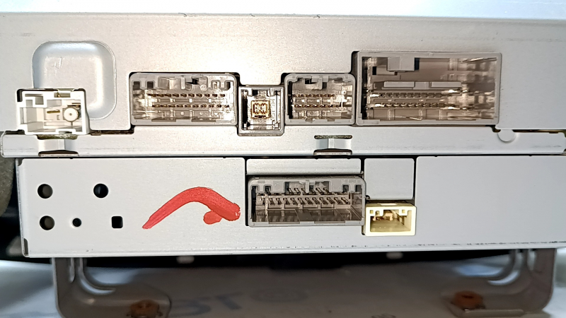 CD-changer, Радио, Магнитофон в сборе Honda Accord 13-17 с дефлекторами, полез хром