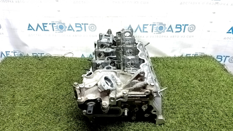 Головка блока цилиндров голая Honda Accord 13-14 2.4 с клапанами и рокерами