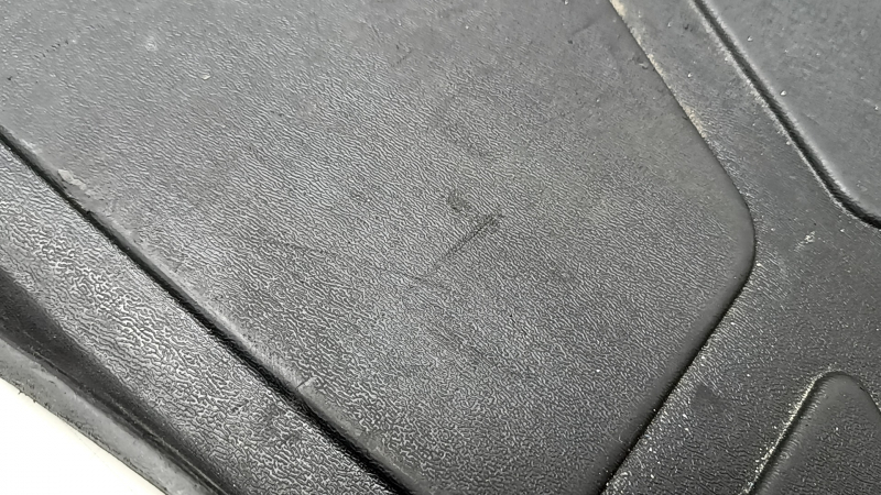 Коврик багажника резина Volvo XC90 16-22, черный, царапины