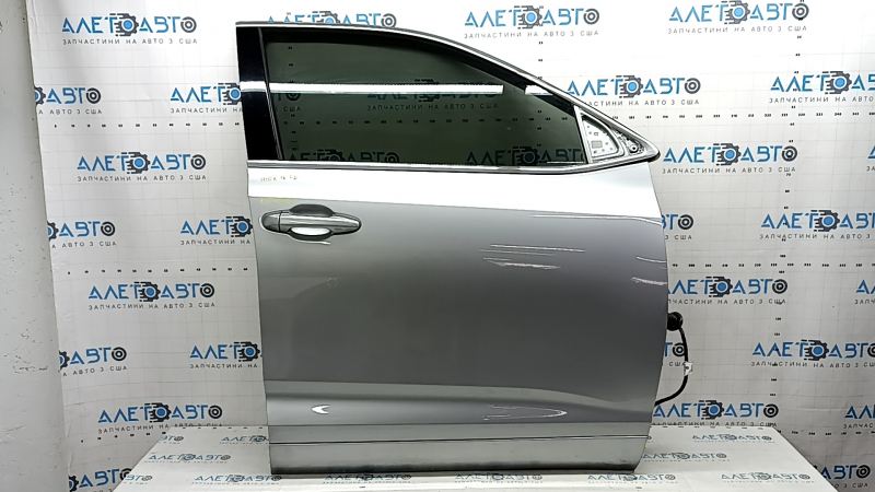 Дверь в сборе передняя правая Toyota Highlander 14-19 keyless, серебро 1J9, тычка, без проводки