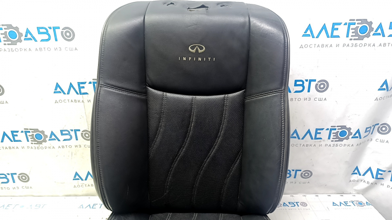 Крупный план нижней части обшивки сиденья Infiniti JX35 QX60, сохранена в отличном состоянии.