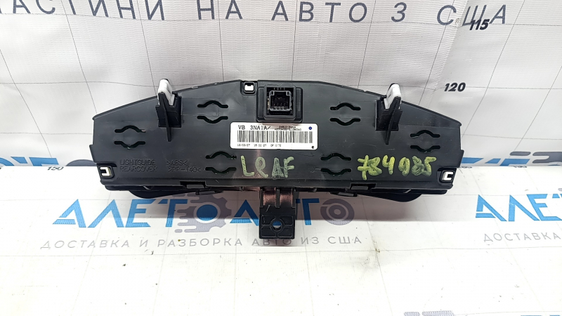 Щиток приборов верхний Nissan Leaf 11-12 царапины
