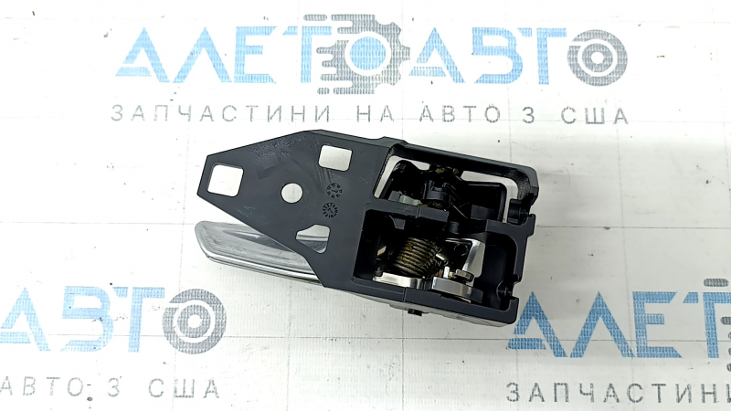 Ручка двери внутреняя передняя левая Toyota Highlander 14-19 серая