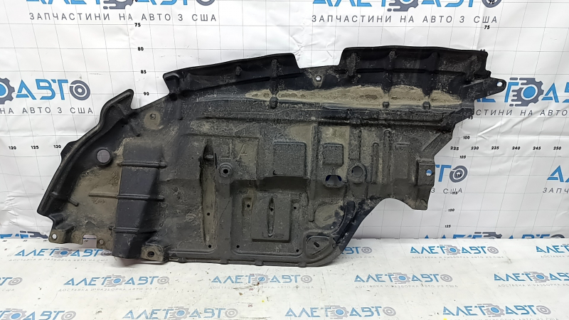 Защита двигателя левая Toyota Avalon 13-15 примята, надрывы