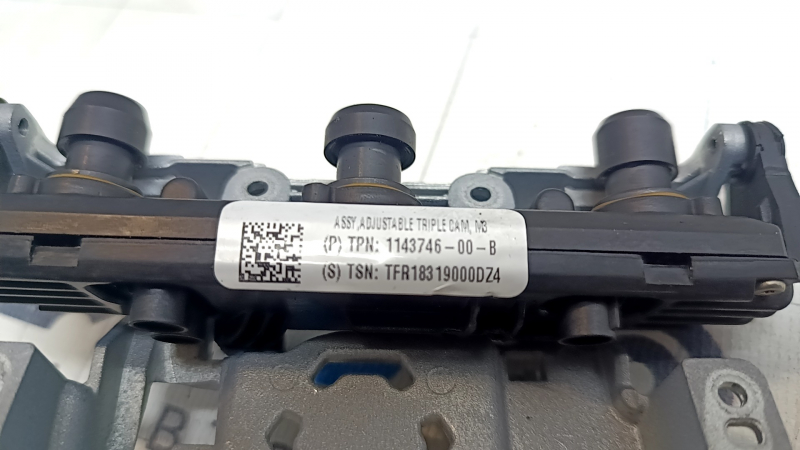 Камера передняя Tesla Model 3 18-23 на лобовом, с креплением