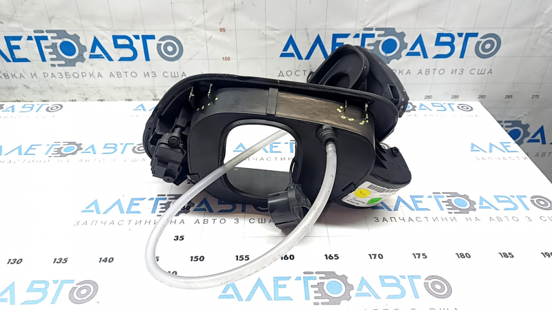 Корпус порта зарядки Volkswagen ID.4 23-26 с замком, сломаны крепления