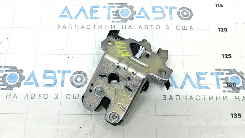 Замок крышки багажника Audi A4 B9 17-25
