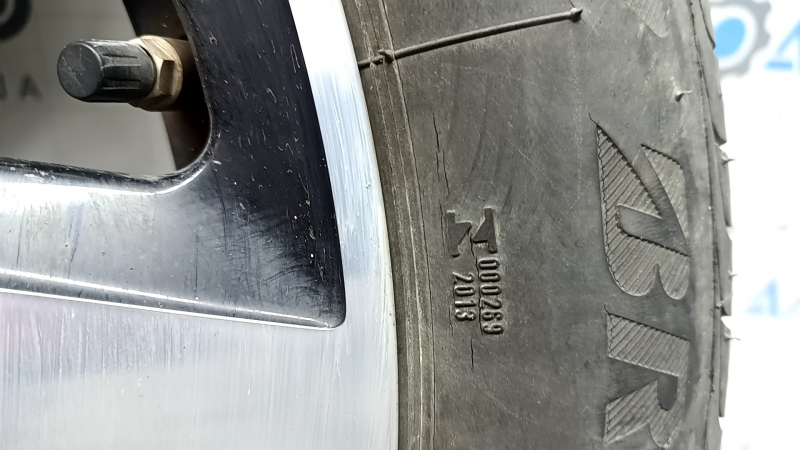 Диск колесный R19х5.5J ET43 BMW i3 14-21 Style 429 с резиной 155/70 5мм, легкая бордюрка, потрескана резина