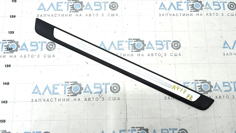 Накладка порога внешняя передняя правая Audi A4 B9 17-24 хром, царапины