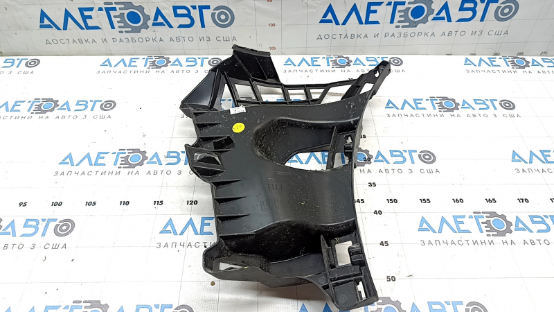 Кронштейн переднего бампера правый Volkswagen ID.4 23-26