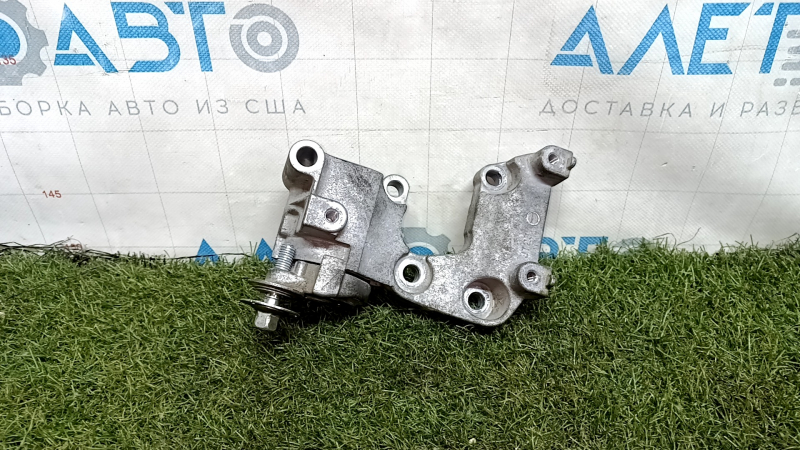 Натяжитель с кронштейном Lexus ES350 13-18 3.5L без ролика