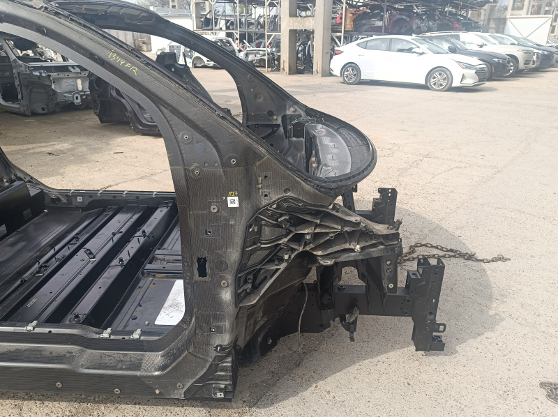 Кузов BMW i3 14-21 в сборе с рамой