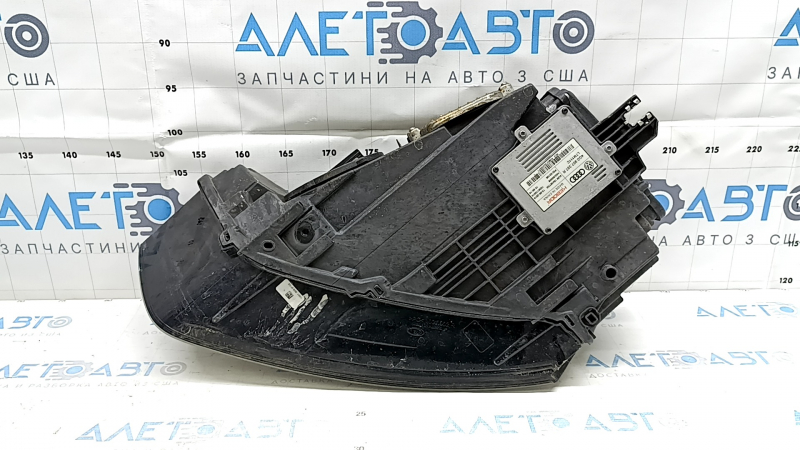 Фара передняя правая в сборе Audi Q3 8U 16-18 ксенон, под полировку