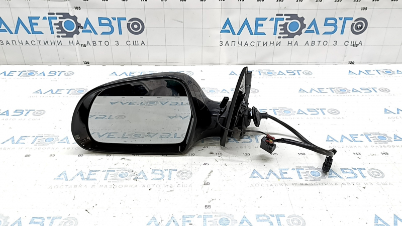Боковое зеркало в отличном состоянии для Audi Q3 2015-2018