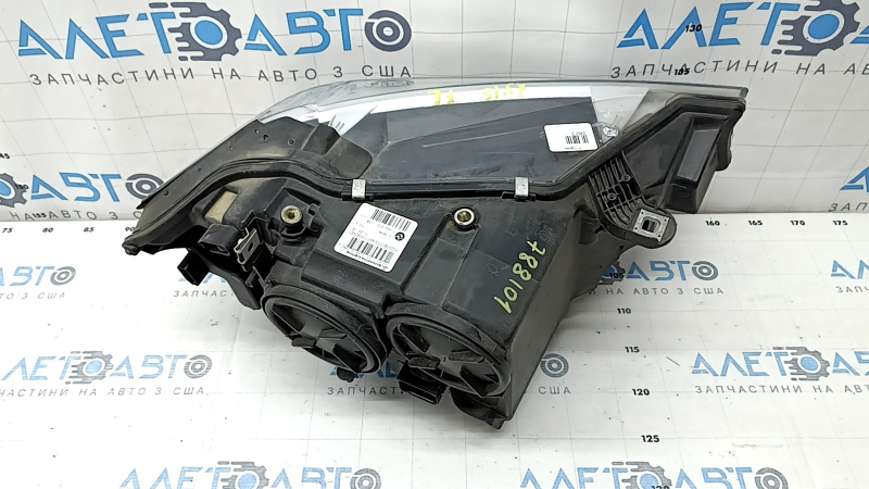 Фара передняя левая голая BMW X3 F25 15-17 галоген, песок, царапины, паутинка