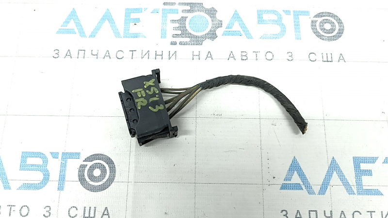 Фишка фары правая BMW X3 F25 15-17 галоген