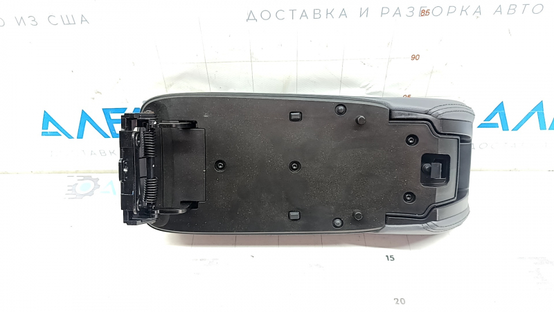 Подлокотник Chevrolet Bolt 17-21 кожа темно-серая
