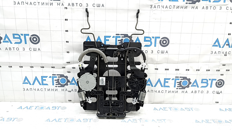 Поясничный подпор пассажирского сиденья Audi Q3 8U 15-18 с моторчиками