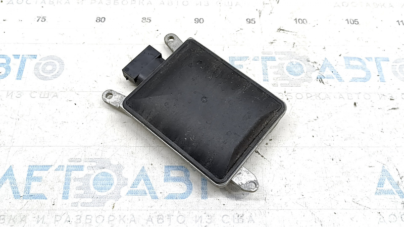 Датчик слепых зон BSM правый Audi Q3 8U 15-18