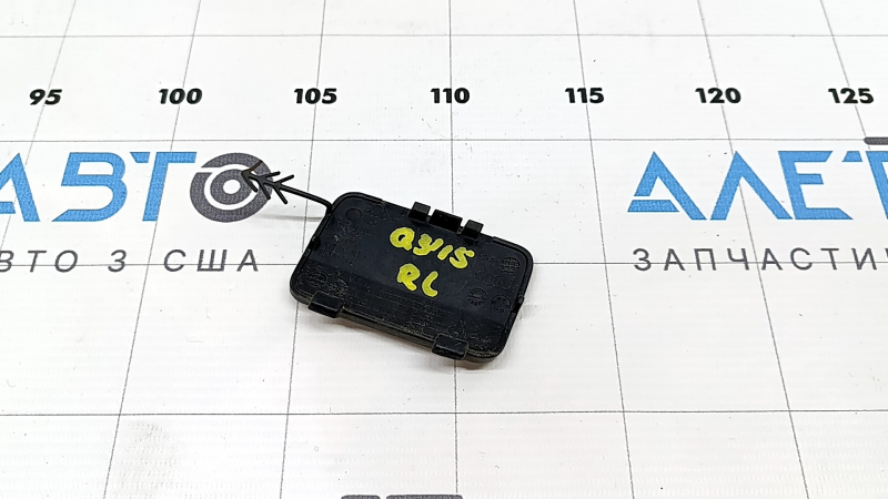 Заглушка буксировочного крюка заднего бампера левая Audi Q3 8U 16-18