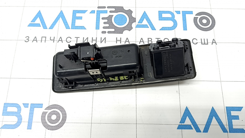 Ручка двери багажника с кнопкой BMW X3 F25 15-17 под камеру, сломано крепление