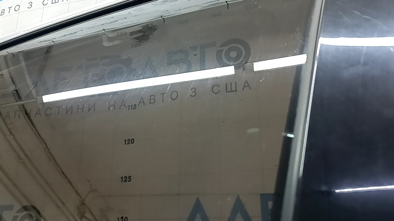 Дверь в сборе передняя левая Audi Q7 4L 10-15 keyless, белый LS9R, царапины на стекле и накладке