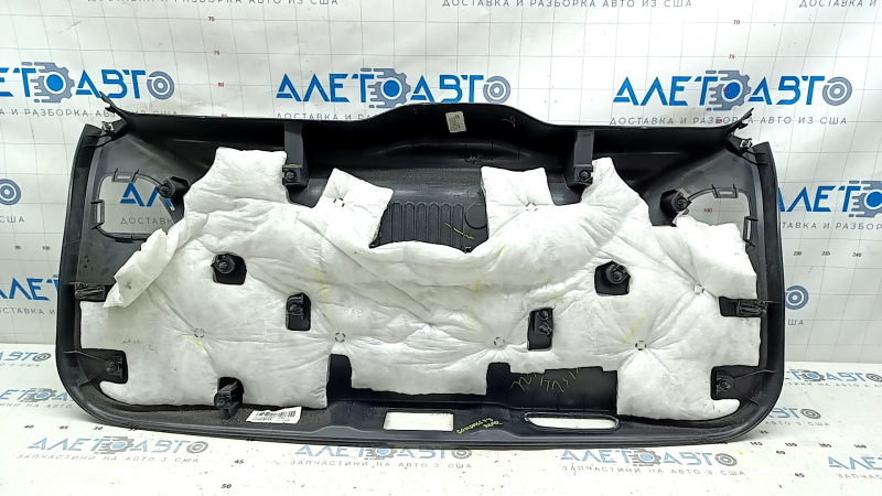 Обшивка двери багажника нижняя Jeep Compass 17-26 черная, без заглушек, царапины