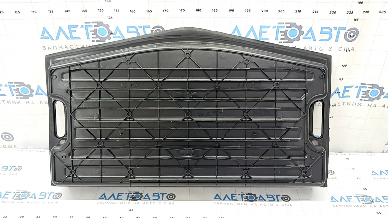 Поддон багажника Audi Q7 4L 10-15 потерт