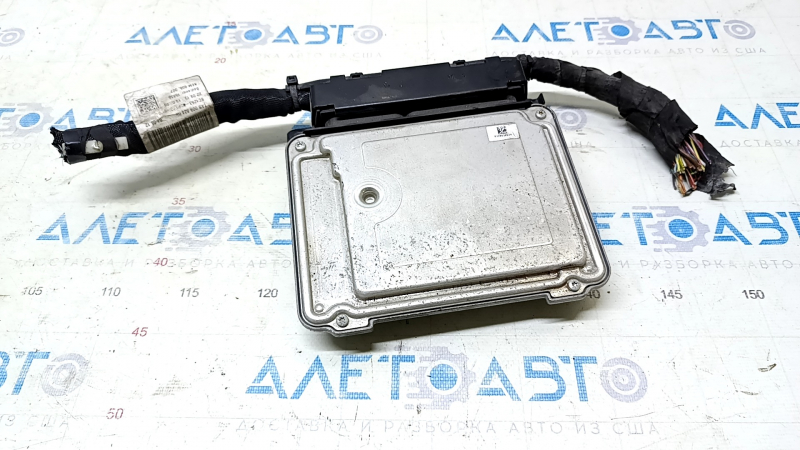 Блок ECU компьютер двигателя Audi Q3 8U 16-18 CCTA с фишками