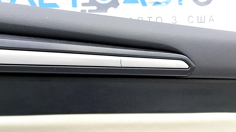 Обшивка дверей картка задня права Ford Fusion mk5 17-20 чорна з сірою вставкою шкіра, підлокітник шкіра, сірий молдинг структура, тріснуть молдинг