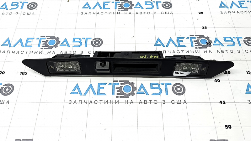Планка подсветки номера двери багажника Audi Q7 4L 13-15 в сборе под камеру