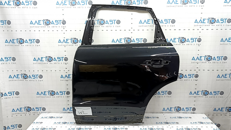 Дверь голая задняя левая Audi Q5 8R 09-17 черный LY9T, замят угол
