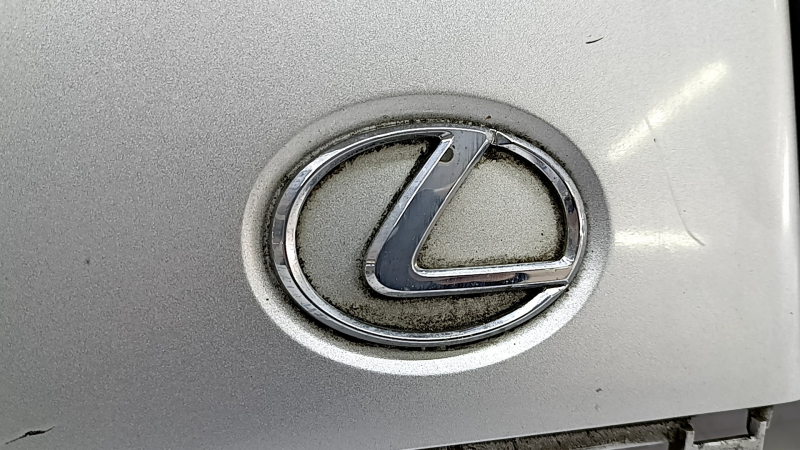 Накладка двигателя Lexus RX400h 04-09 царапины
