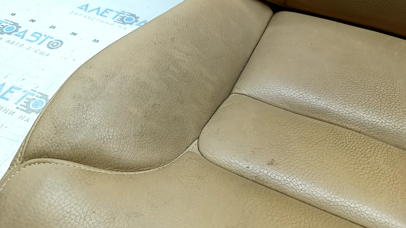 Обшивка водительского сиденья Volvo XC90 16-22 кожа, бежевая, подогрев, под чистку
